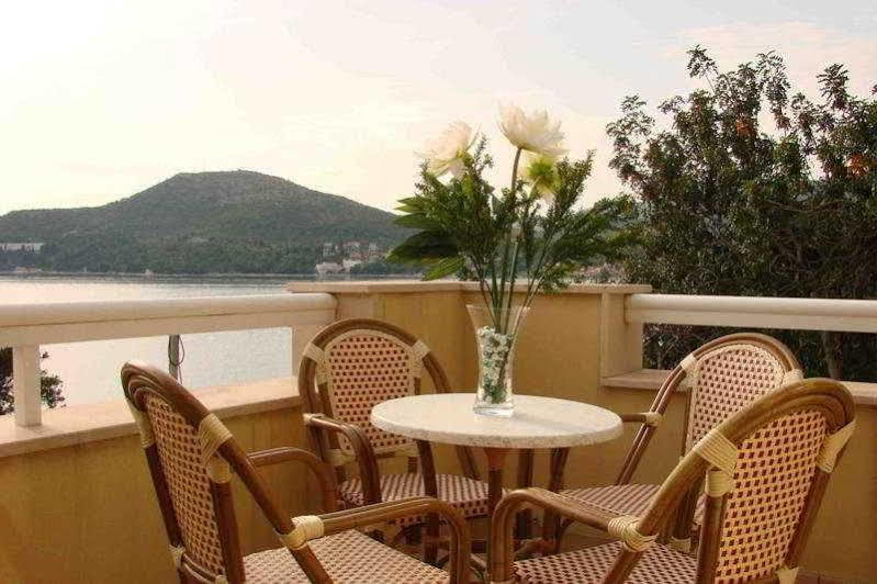 St. Peter Villas Krucica  Экстерьер фото
